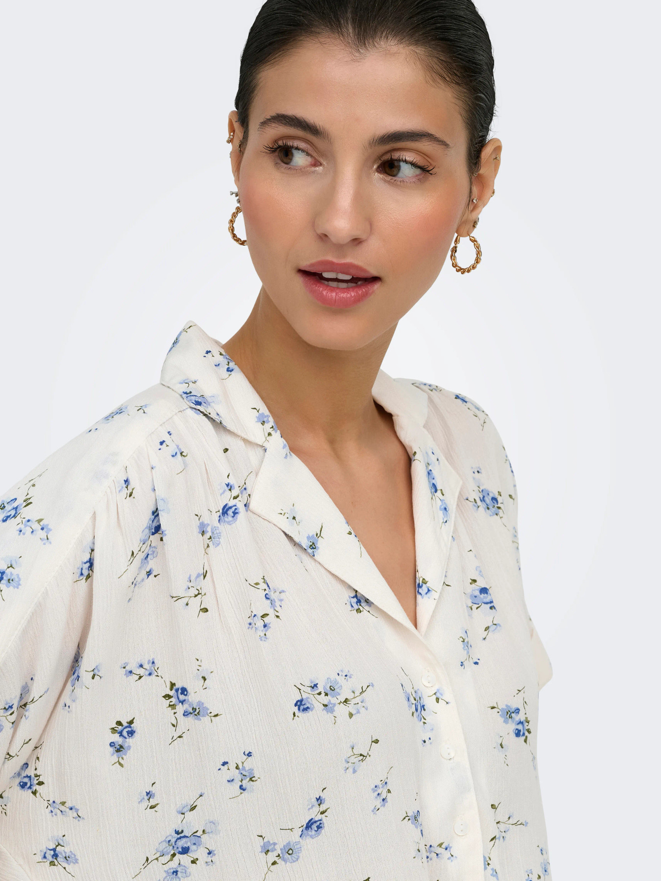 Paula life s/s tie shirt wvn - Blanc fleurs - Only – Image 5