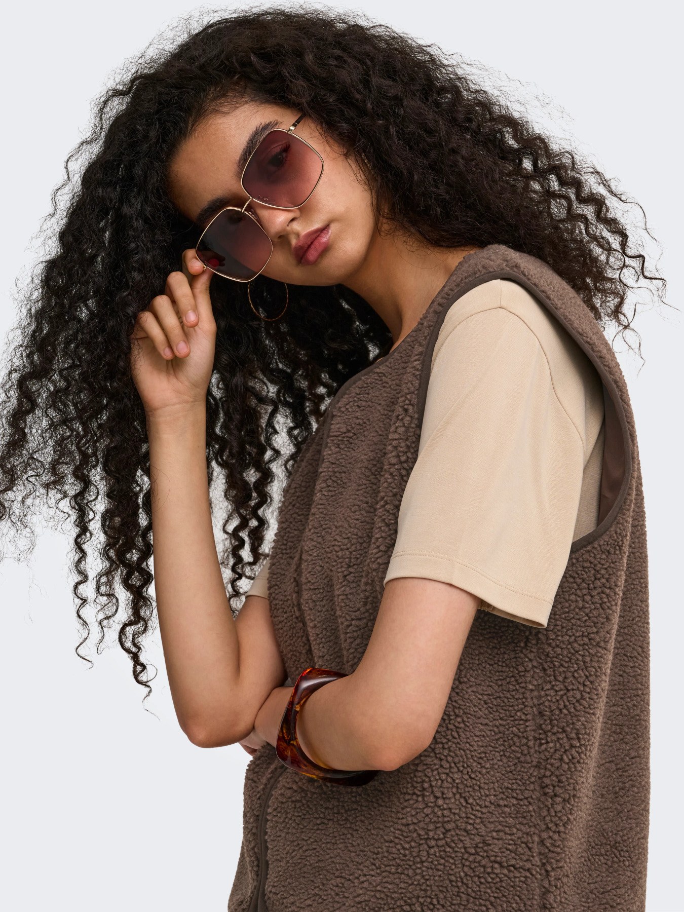 Gilet sans manches teddy zippé Baby Teddy ONLY – Marron – Image 3