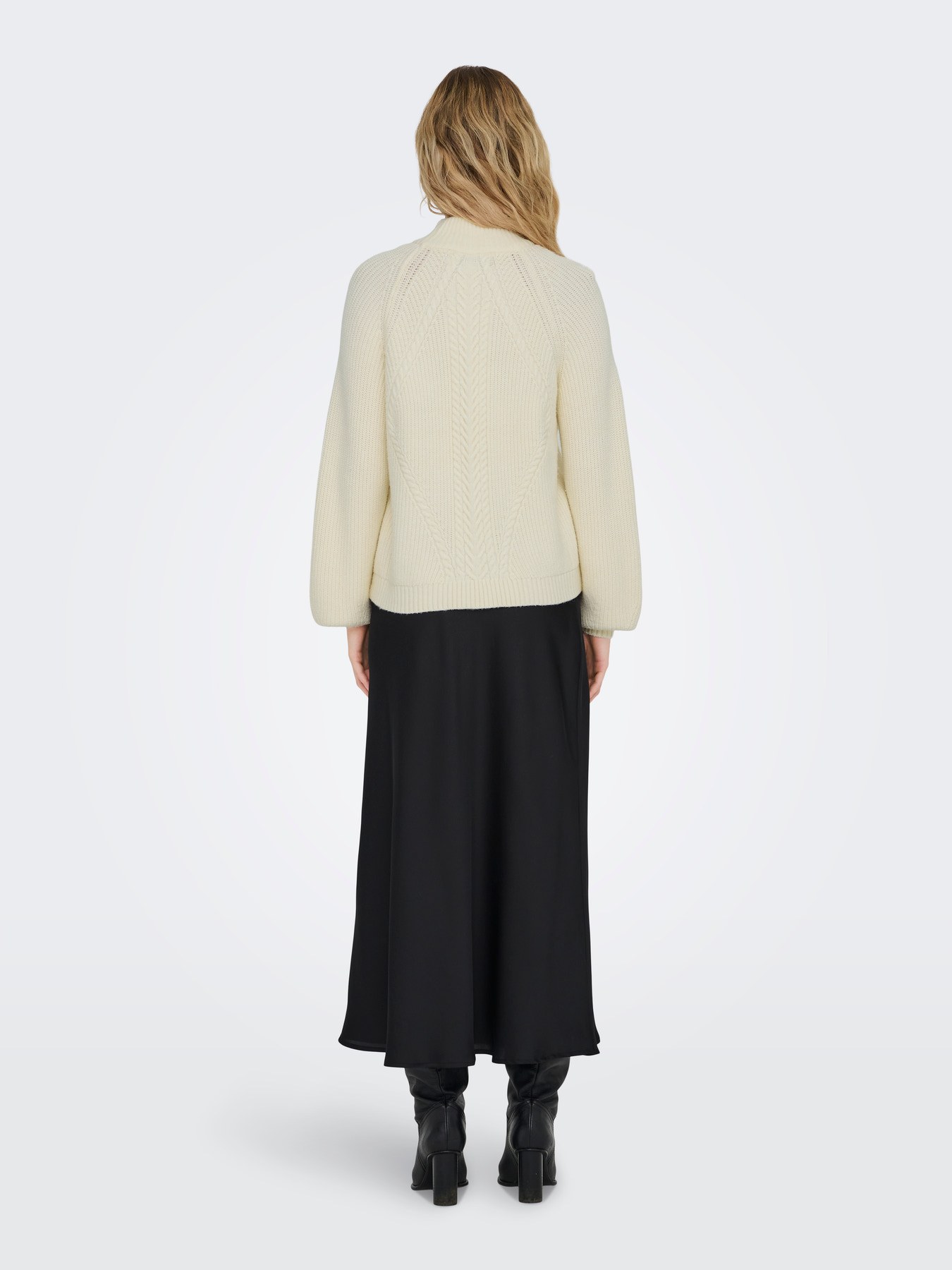 Pull torsadé col montant Katia ONLY – Écru chiné – Image 6