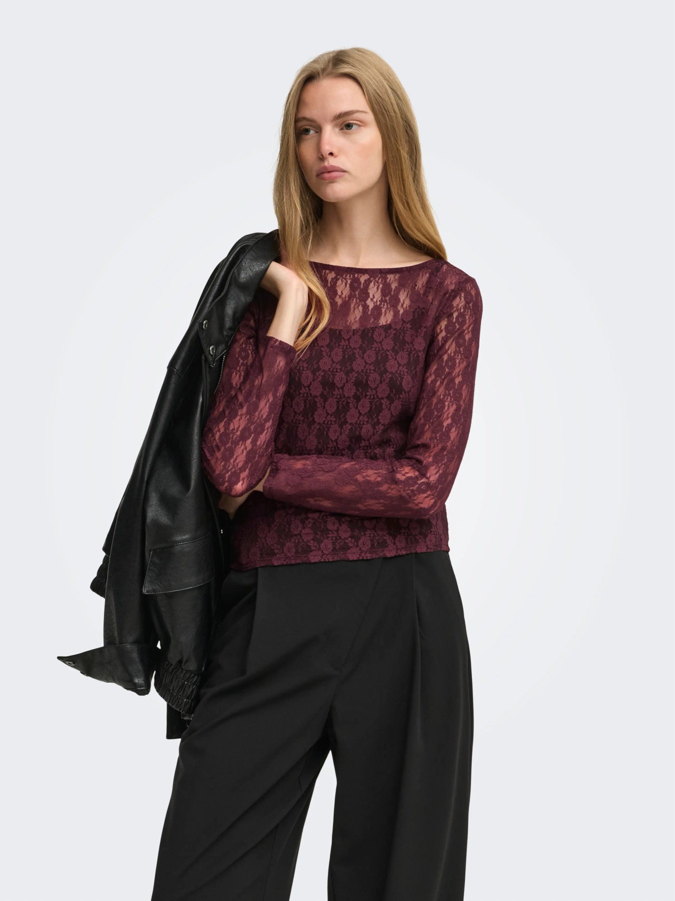 Top en dentelle Nikita ONLY – Bordeaux chocolat – Image 4