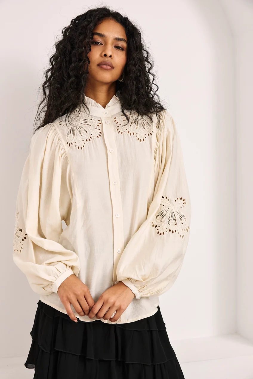 Blouse viscose manches ballon brodée cut out - Écru - Nekane