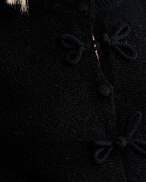 Cardigan uni à boutons nœuds – Noir – Lili Sidonio