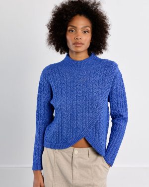 Pull torsadé asymétrique – Bleu roi – Lili Sidonio