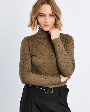 Sous-pull col roulé à cœurs – Kaki – Lili Sidonio